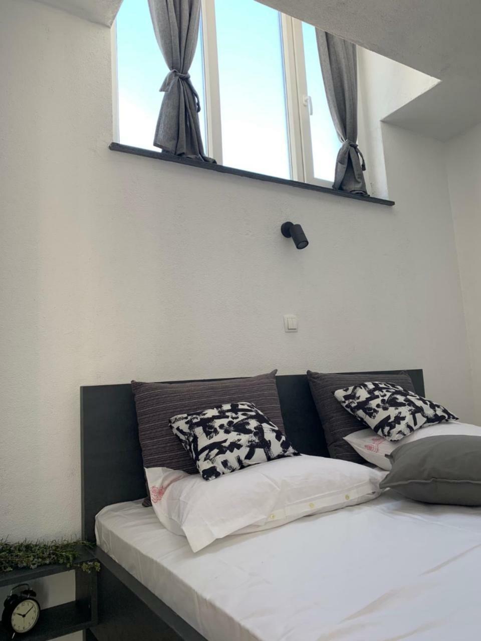 Modern Apartments Day Шибеник Экстерьер фото