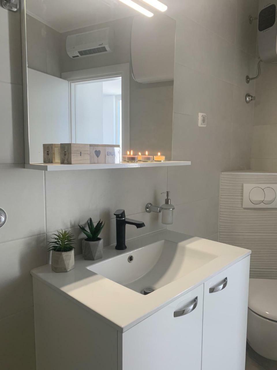Modern Apartments Day Шибеник Экстерьер фото